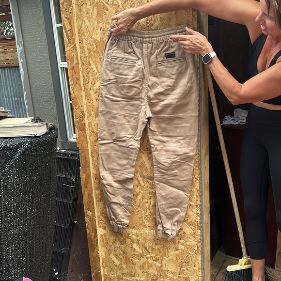 Pants - Picture 2 of 3